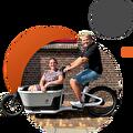 Even de nieuwe bakfiets uitproberen.